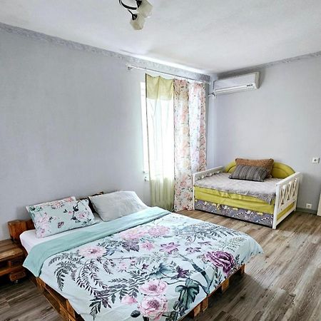 1 Комнатная Квартира, Левый Берег, Пр Калнышевского, Пр Слобожанский, 6 Городская Клиника Nizhnedneprovsk Exterior photo